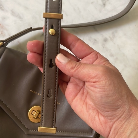 Marc By Marc Jacobs Brown Leather Bag - Picture 6 of 11